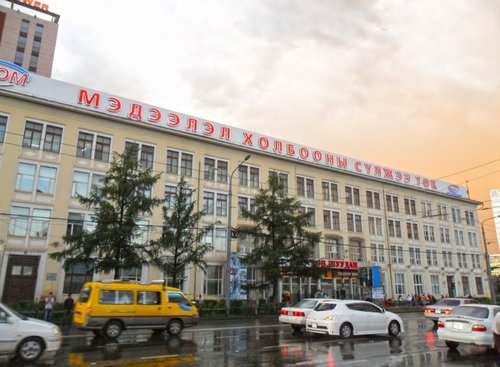 Төв шуудангийн уулзварын гэрэл дохиогоор явган зорчигч гарах хүлээлтийн хугацааг багасгана